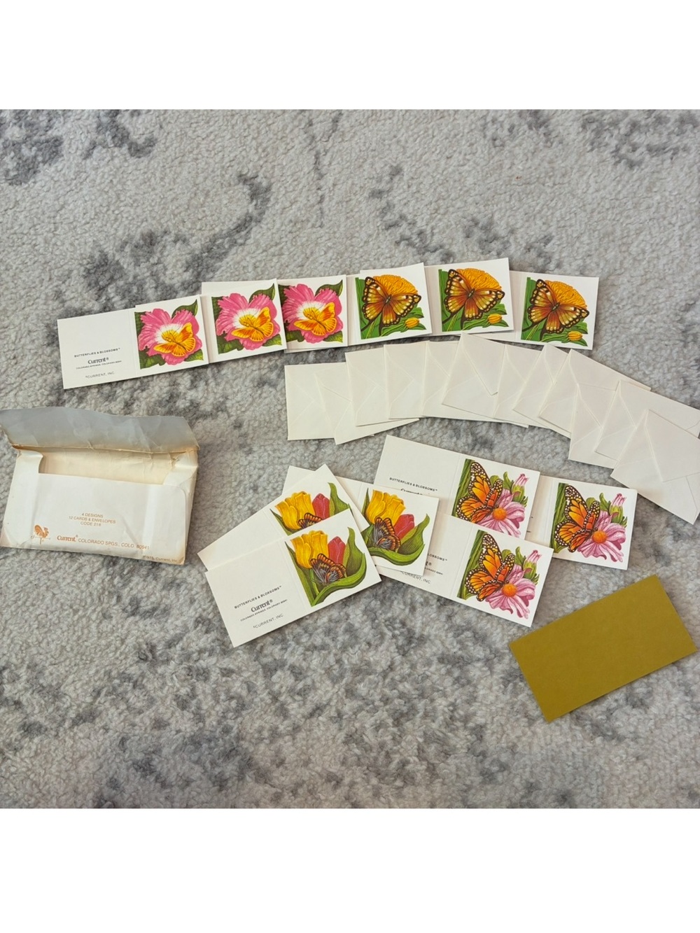 Vintage Current Inc. "Butterflies & Blossoms" Mini Cards